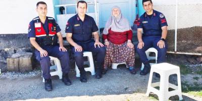 Jandarmadan Şehit Ailesine Vefa Ziyareti