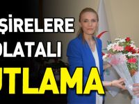 HEMŞİRELERE ÇİKOLATALI KUTLAMA