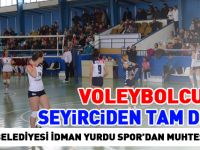 VOLEYBOLCULARA SEYİRCİDEN TAM DESTEK