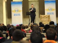 BOZÜYÜK’TE SEFA DOĞANAY’DAN KAHKAHA TUFANI