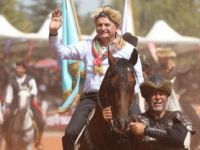 "TESLİM OLMAYACAĞIZ"