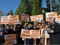 AK PARTİ ŞİDDETE KARŞI YÜRÜDÜ