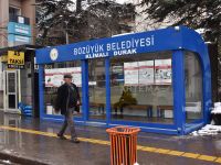 BOZÜYÜK KENDİ YAZARLARINI OKUYOR