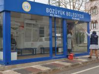 BOZÜYÜK’TE DURAKLAR TEMİZLENDİ