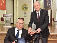 ENGELLİ GENÇLERE ASKER KINASI