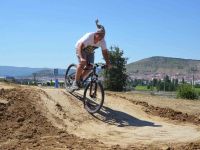 YEŞİLKENT’E GENÇLER İÇİN BİSİKLET PARKURU