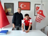 BİLECİK SPOR'DAN İMZA ŞOV