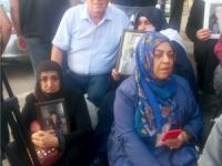 BOZÜYÜK'TEN DİYARBAKIR ANNELERİNE DESTEĞE GİTTİ