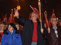 COŞKUYLA YÜRÜDÜLER