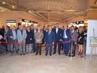 HÜNERLERİNİ SERGİLEDİLER