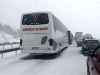 MEZİTLER GEÇİDİ ULAŞIMA KAPANDI