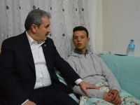 DESTİCİ YARALI ASKERİMİZİ YALNIZ BIRAKMADI