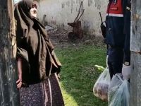 JANDARMANIN YARDIMI HATİCE TEYZEYİ GÖZYAŞLARINA BOĞDU