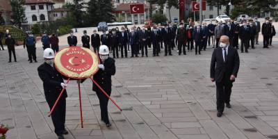 GAZİLER GÜNÜ DÜZENLENEN TÖREN İLE KUTLANDI