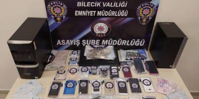 Fuhuş Operasyonunda 8 Kişi Tutuklandı