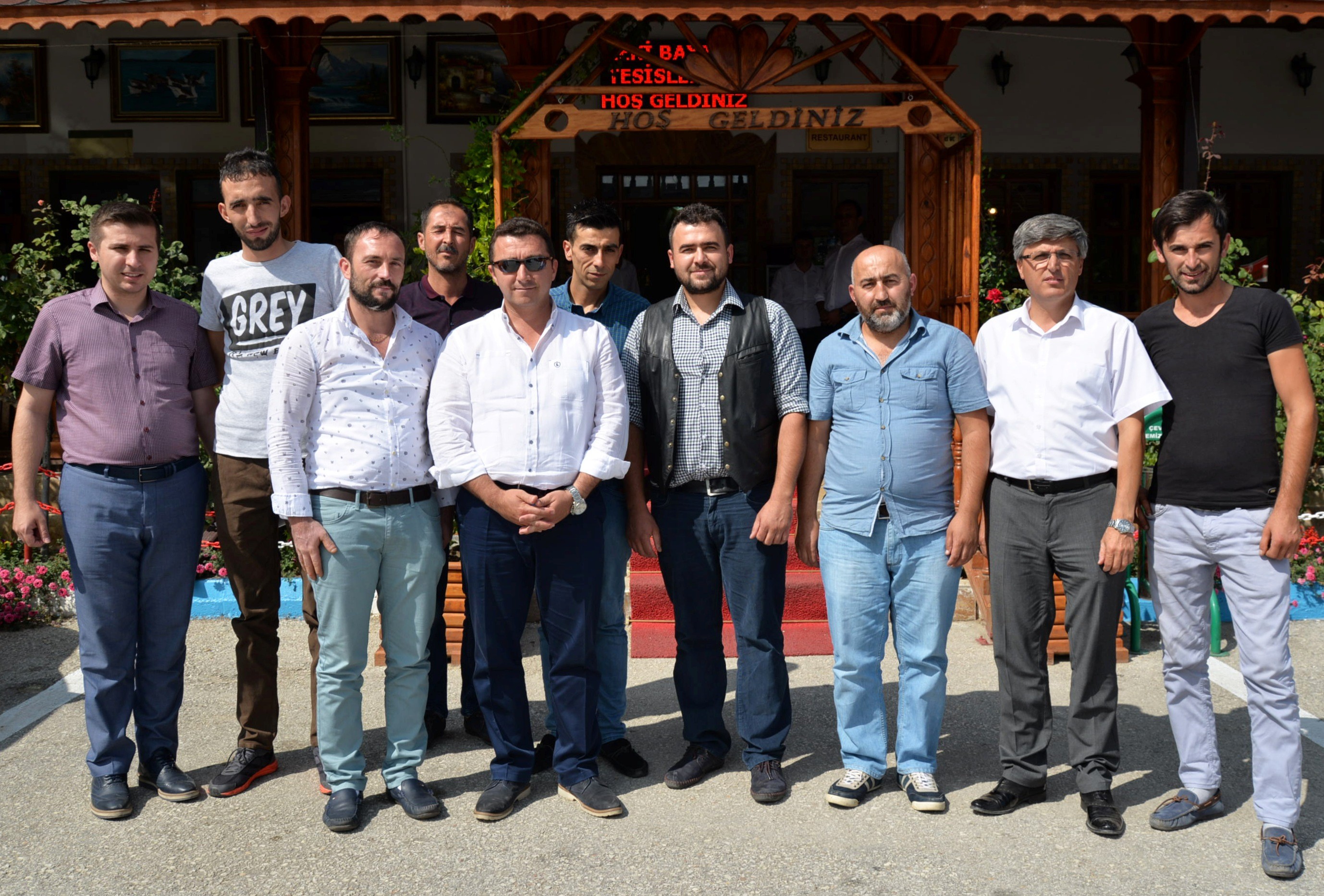 bozuyuk-belediye-baskani-fatih-bakici,-pazarci-esnafini-dinledi2.jpg