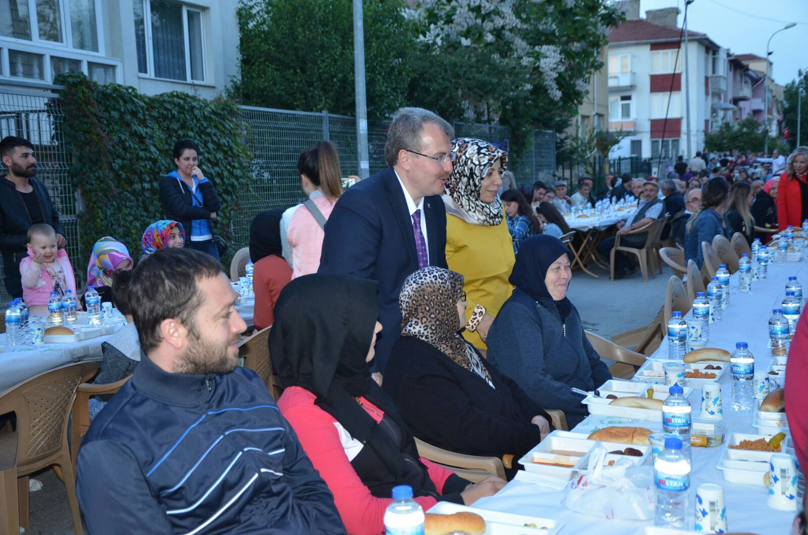 mahalle-iftarlari-yeni-mahalle-abdullah-sokak-4.6.2018-4-(1).jpeg