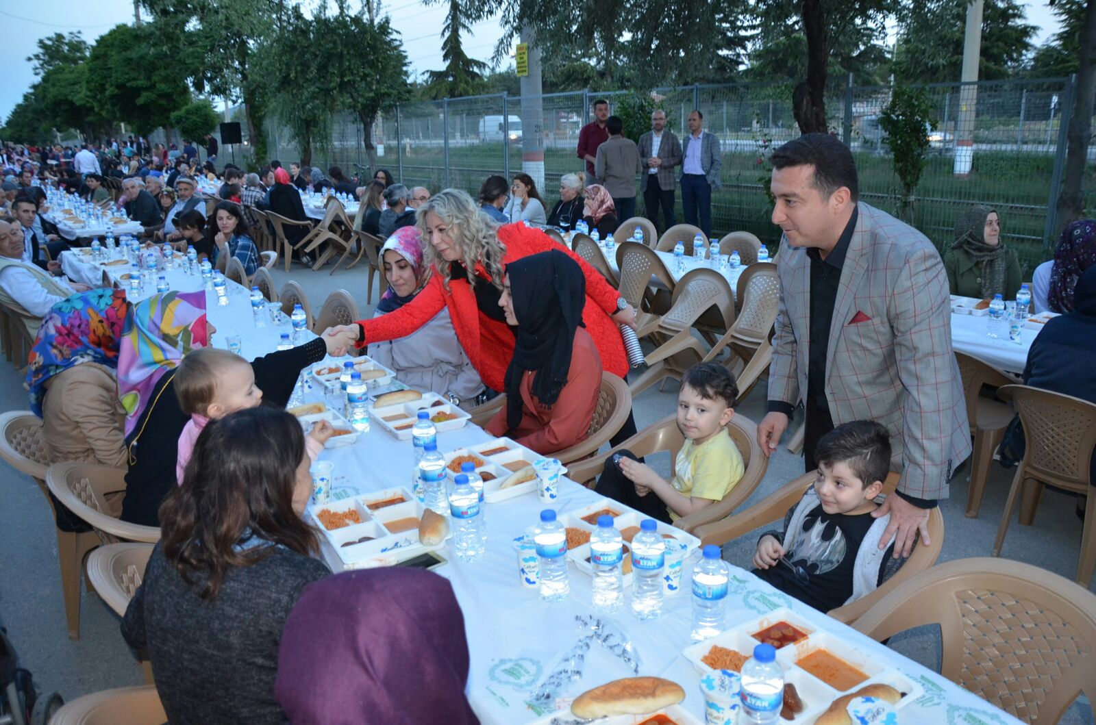 mahalle-iftarlari-yeni-mahalle-abdullah-sokak-4.6.2018-5.jpeg