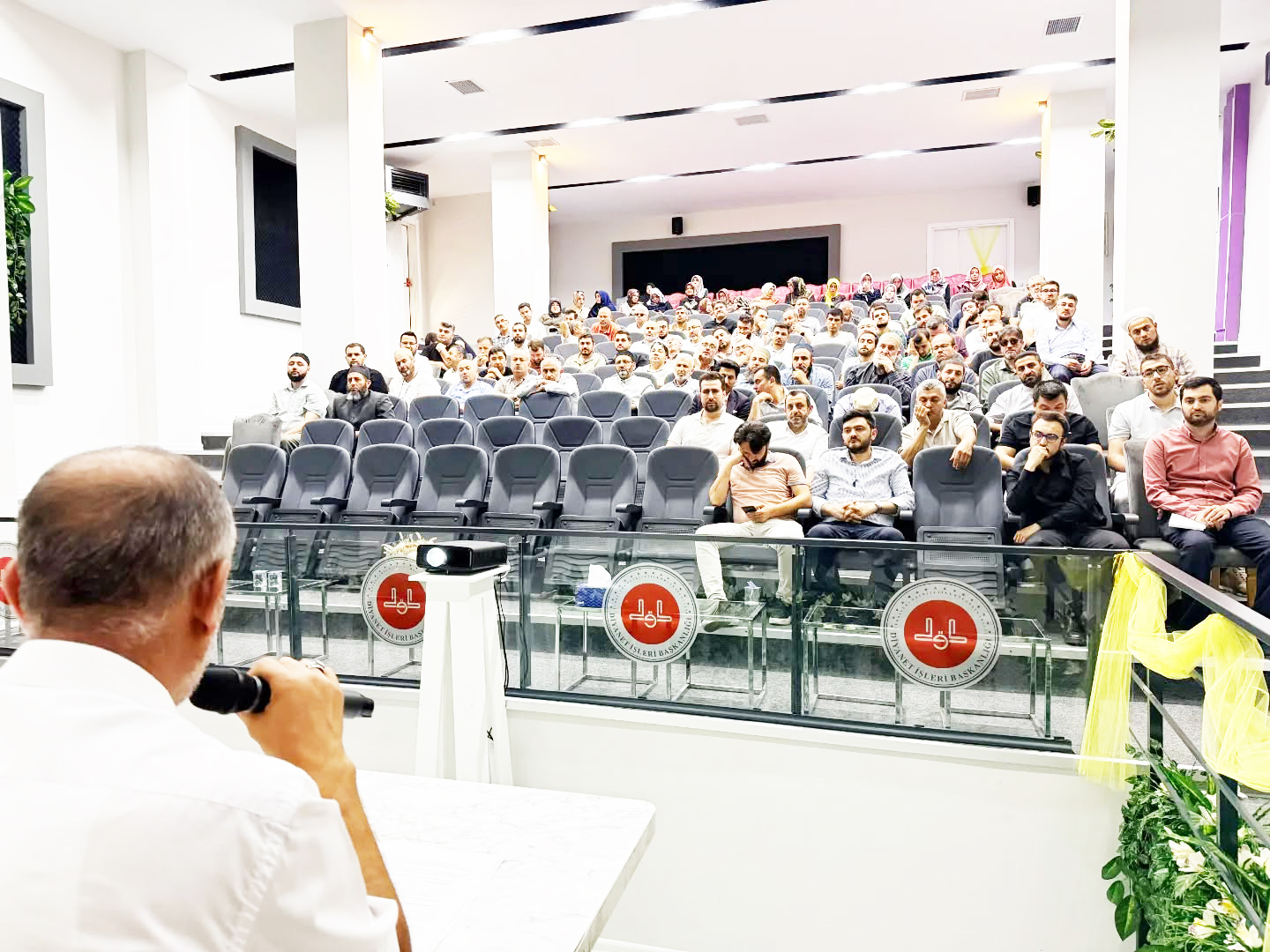 seminer2.jpeg