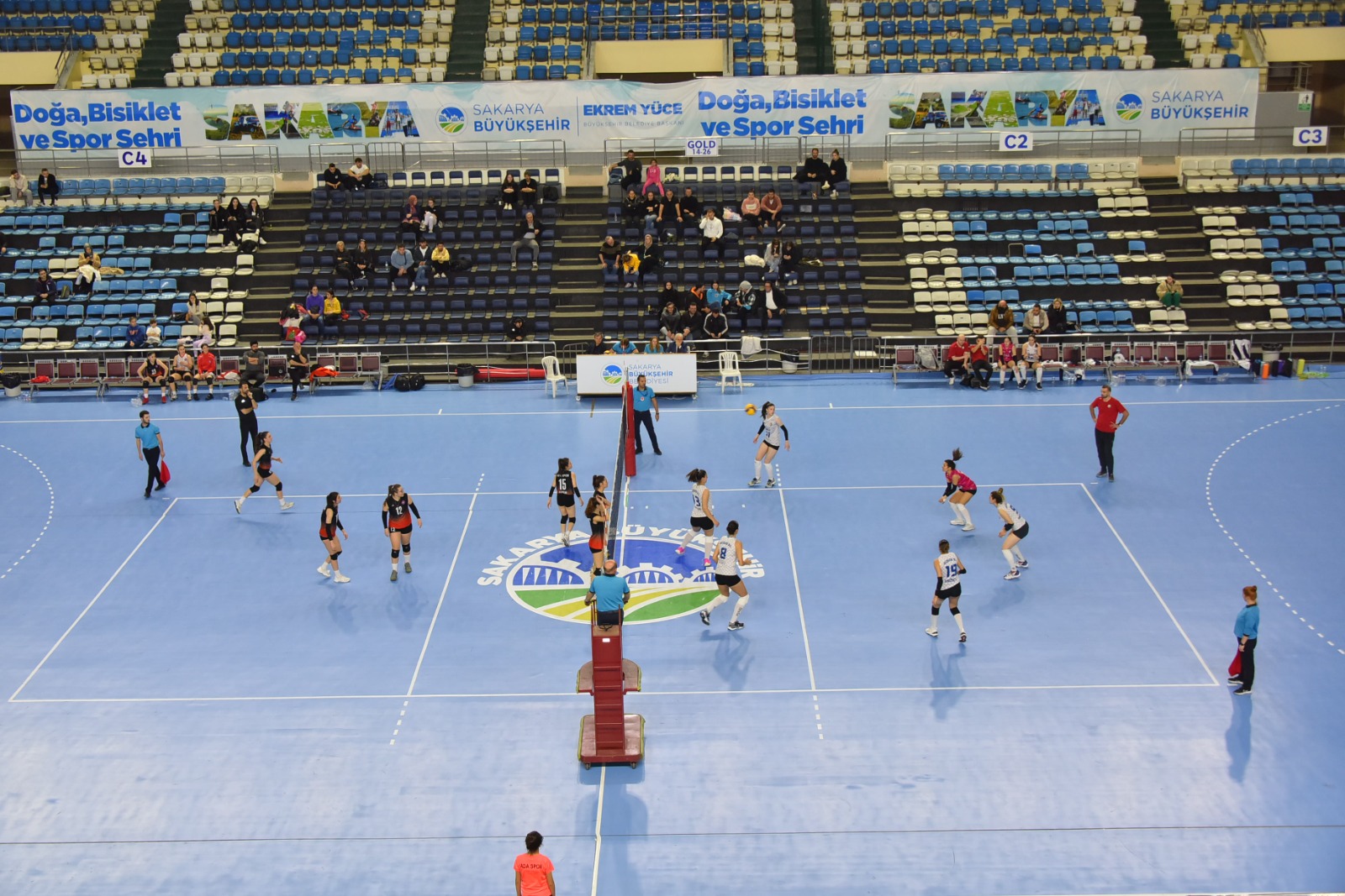 voleybol-sakarya-ada-spor-deplasman08-01-2022-10.jpeg