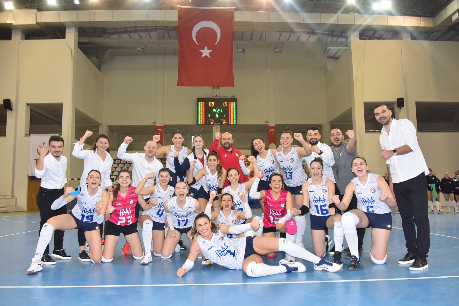 voleybol-tkm-ceyrek-final-grup-lideri-1.jpeg